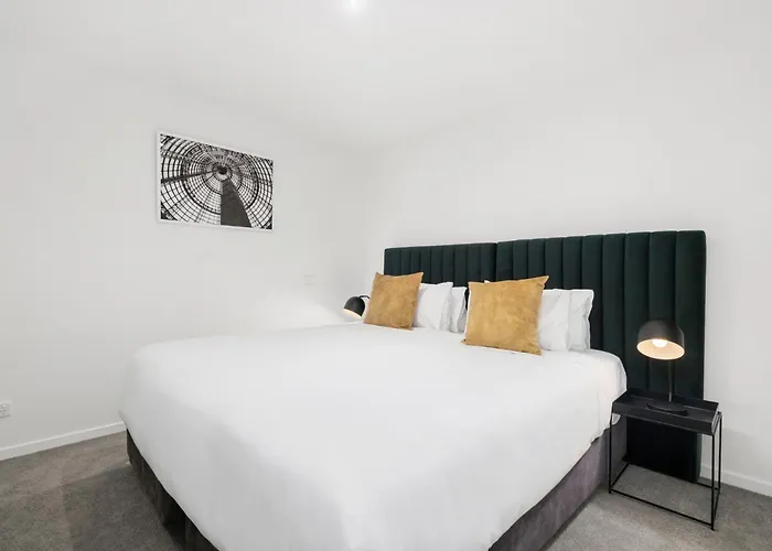 Nolo Apartments Lonsdale St Melbourne